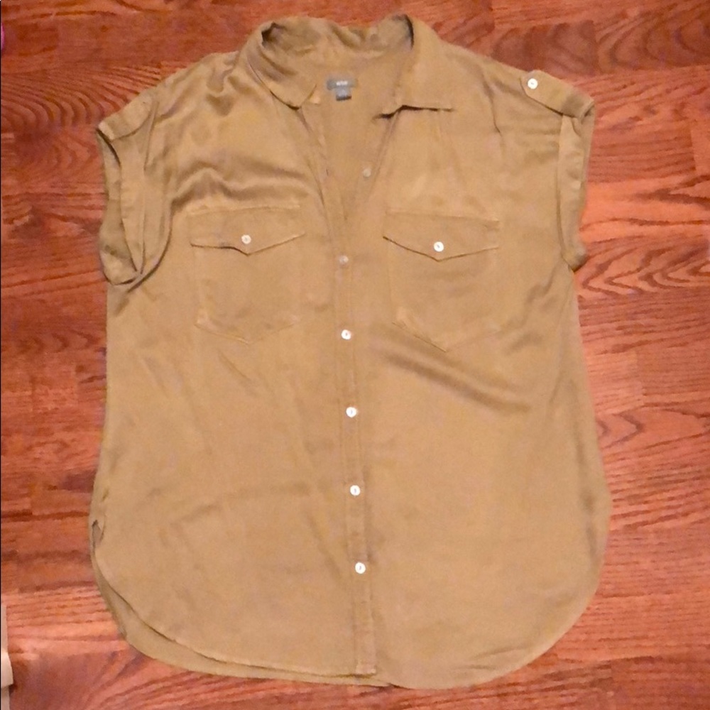 Aerie camel colored camp shirt